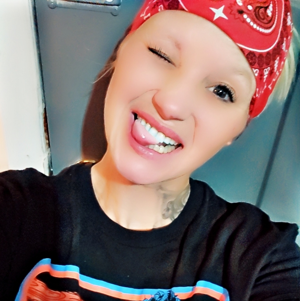 Meet your Posher, Shelby